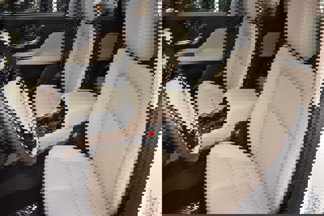 Certified 2025 Lincoln Corsair Reserve image 33