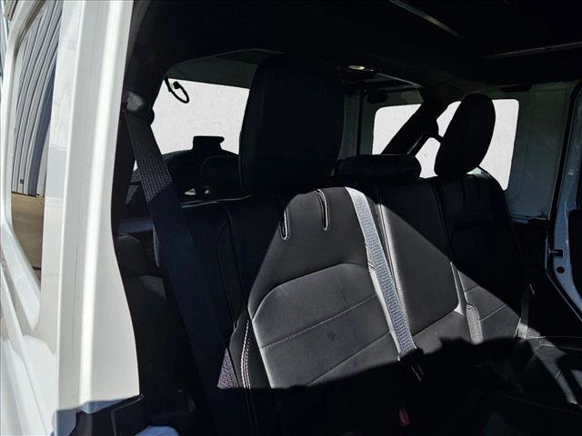 Used 2022 Jeep Wrangler Unlimited Sahara w/ Cold Weather Group image 23