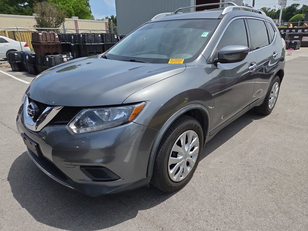 Used 2016 Nissan Rogue S w/ Appearance Package FWD image 11