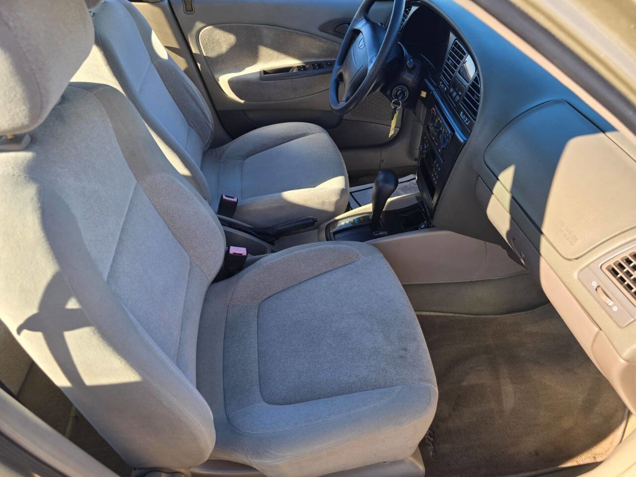 Used 2000 Daewoo Nubira SE image 36