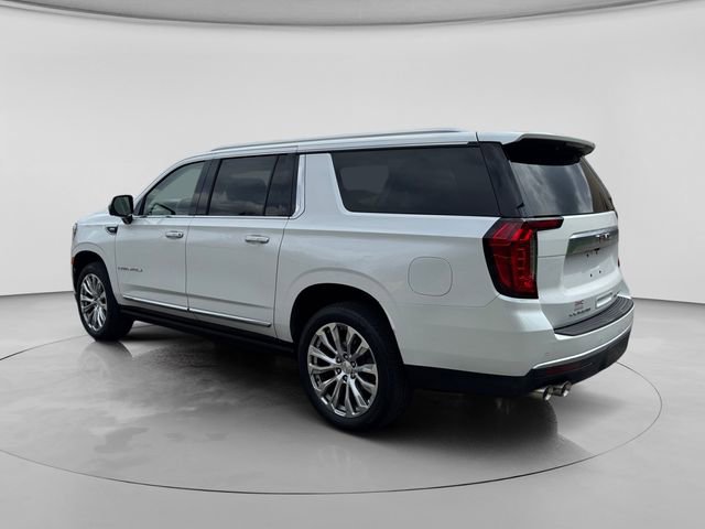 Used 2023 GMC Yukon XL Denali image 3