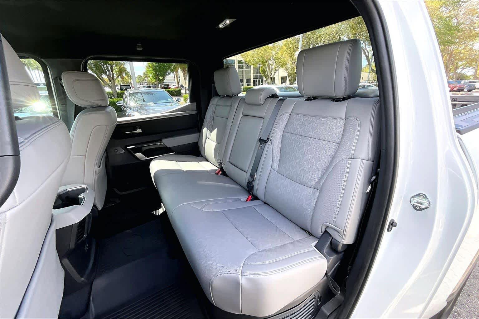 Used 2025 Toyota Tundra Limited AWD/4WD image 20