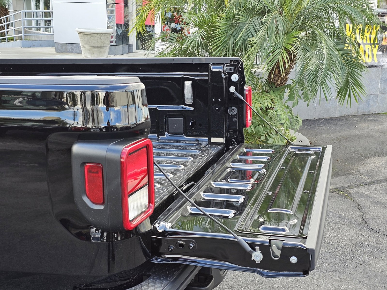 New 2026 Jeep Gladiator Sport image 7