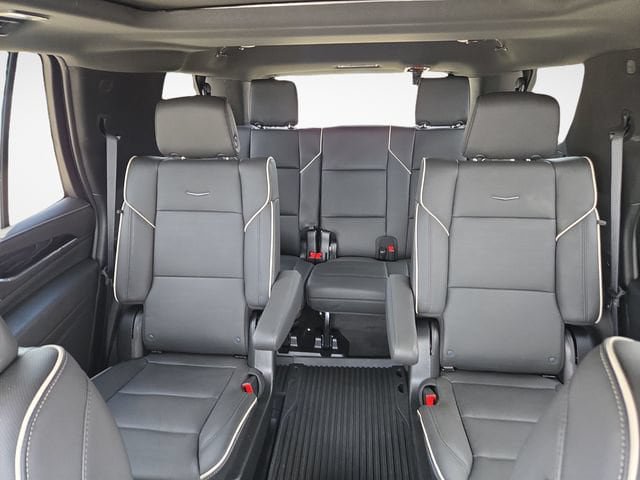 Certified 2024 Cadillac Escalade Sport w/ LPO, ONYX Package AWD/4WD image 35