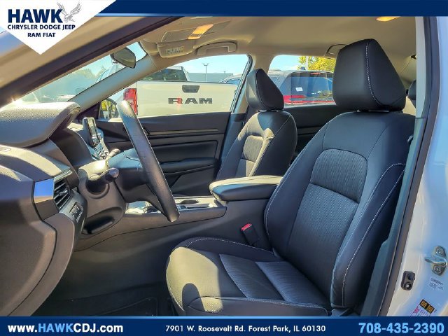 Used 2024 Nissan Altima 2.5 S FWD image 8