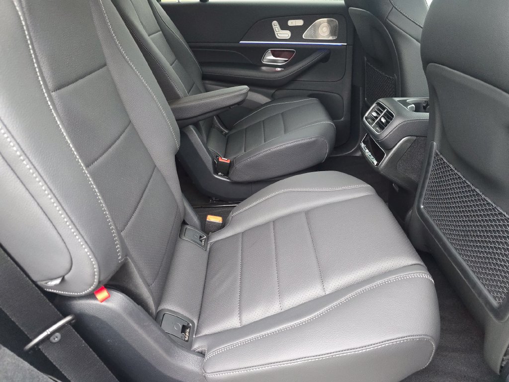 New 2027 Mercedes-Benz GLS 450 4MATIC image 21