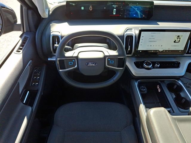 Certified 2025 Ford Expedition Max Active AWD/4WD image 13