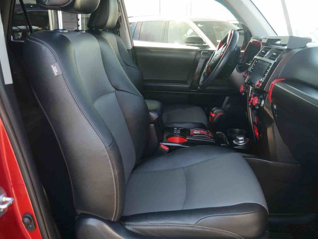 Used 2022 Toyota 4Runner SR5 Premium image 27