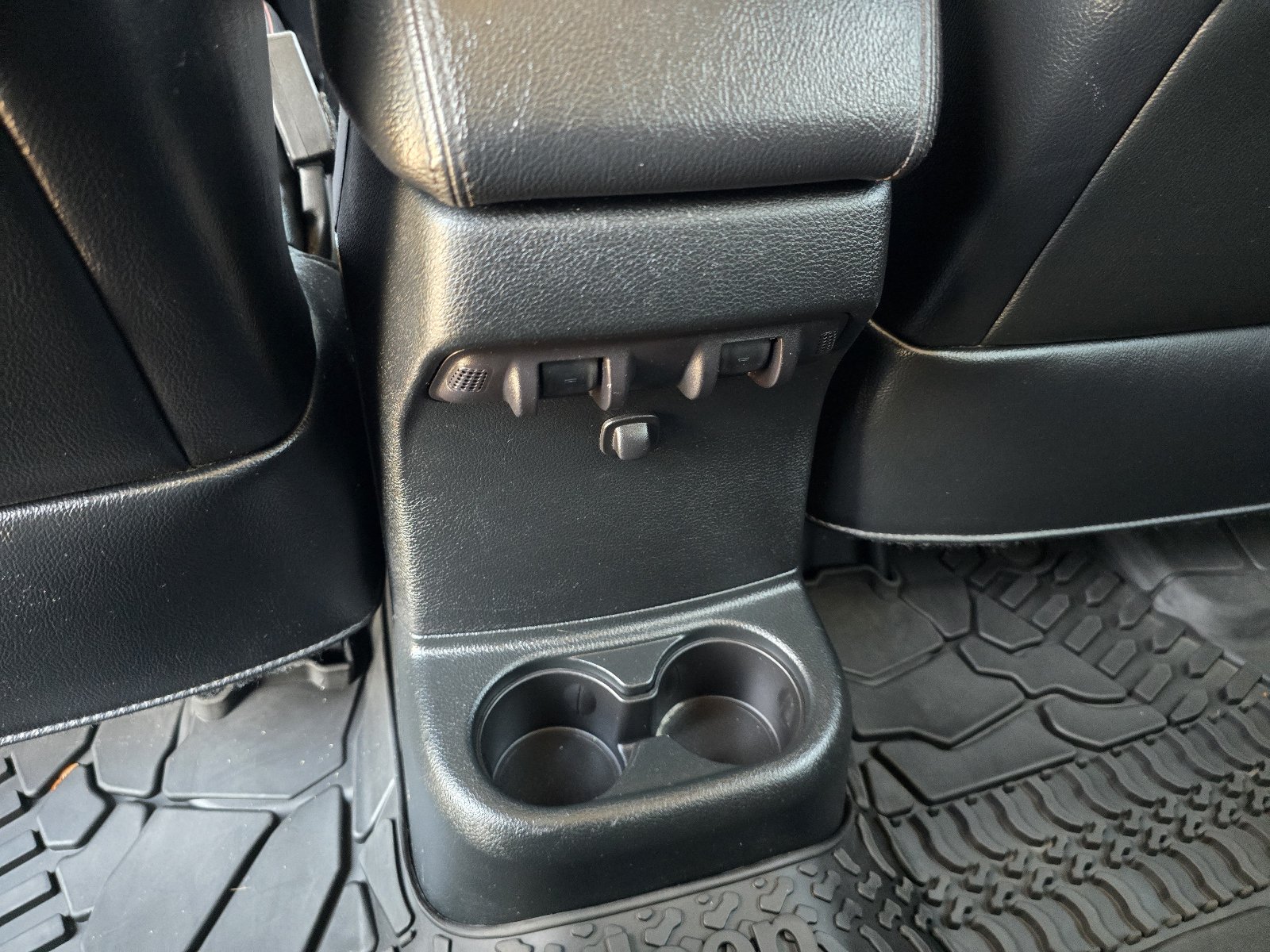 Used 2017 Jeep Wrangler Unlimited Rubicon AWD/4WD image 20