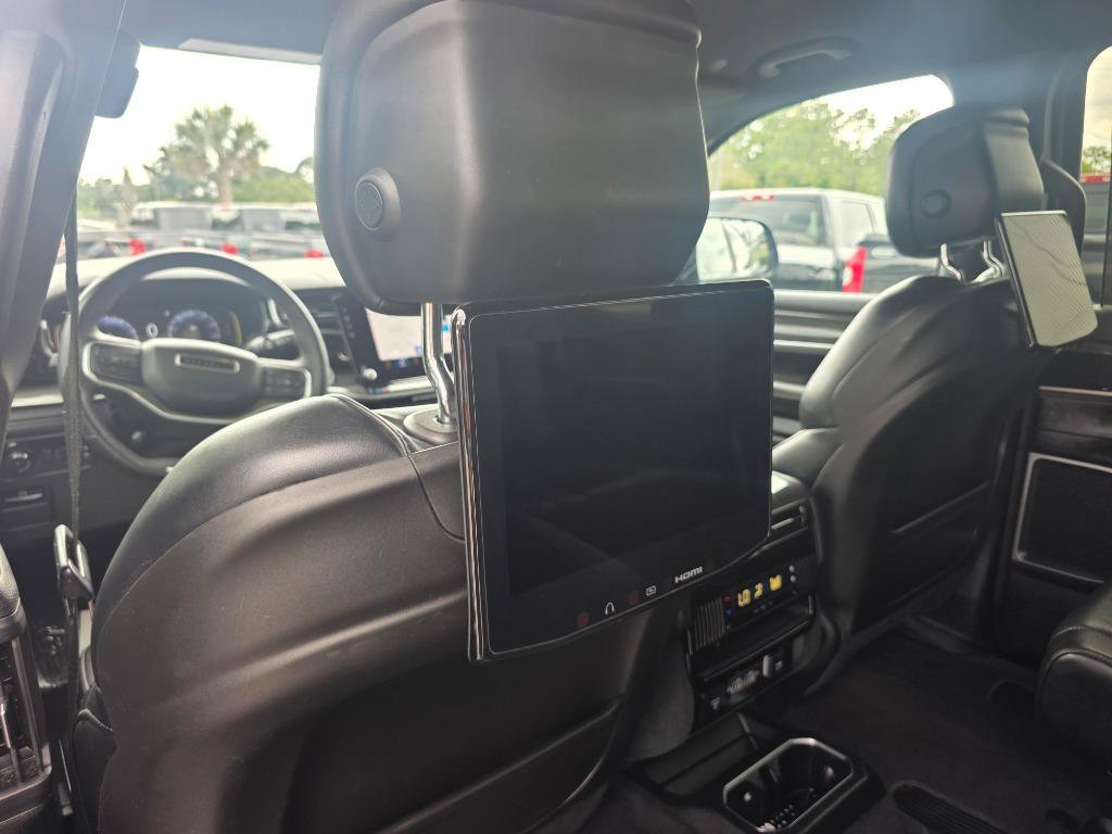 Used 2022 Jeep Wagoneer Series III w/ Convenience Group I AWD/4WD image 10