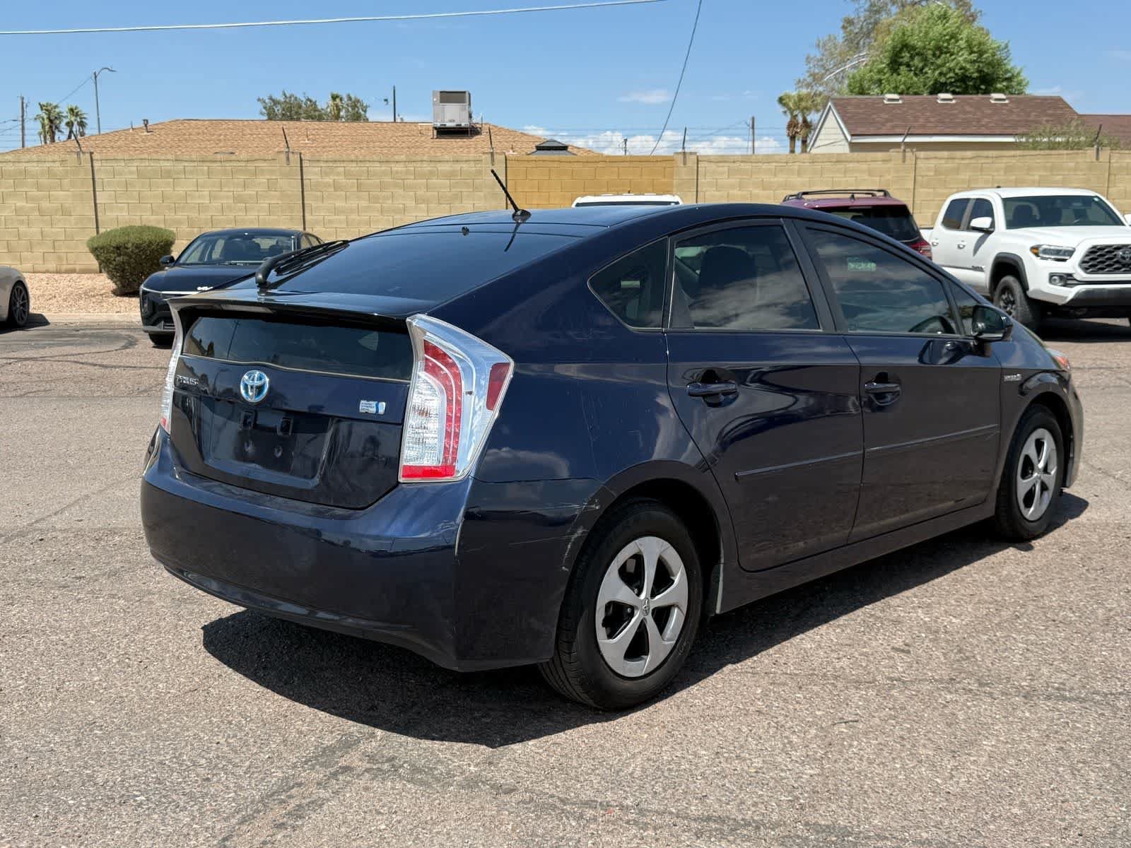 Used 2015 Toyota Prius Two FWD image 5