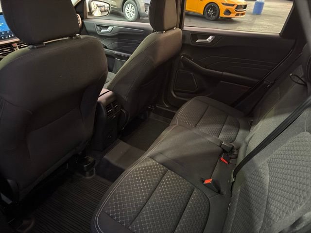 Used 2023 Ford Escape Active w/ Tech Pack #2 AWD/4WD image 17