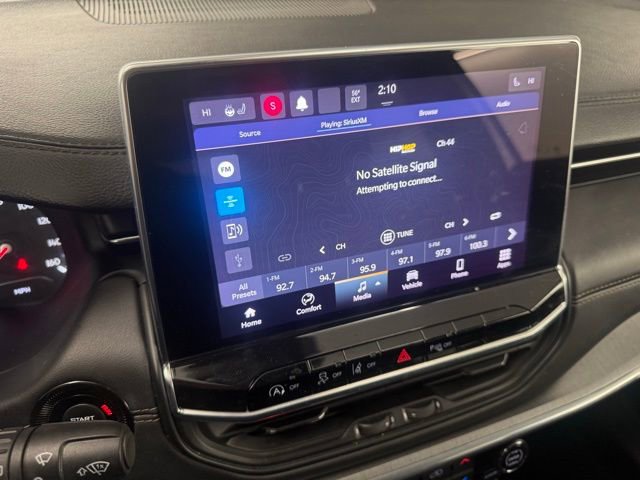 Used 2023 Jeep Compass Limited image 23