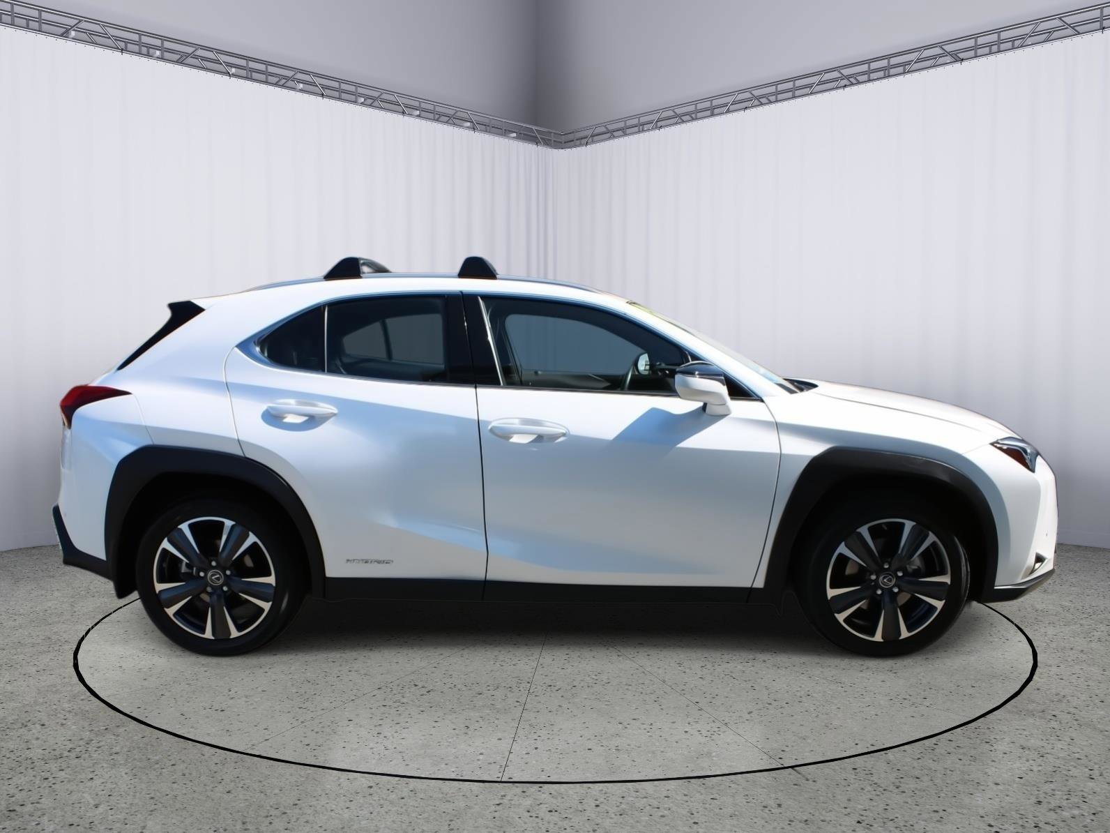 Used 2021 Lexus UX 250h w/ Accessory Package (Z2) AWD/4WD image 9