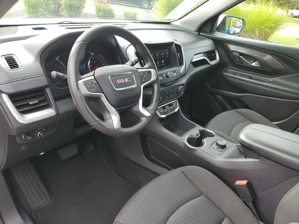 Used 2024 GMC Terrain SLE FWD image 23