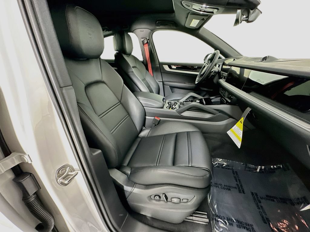 New 2026 Porsche Cayenne Coupe AWD/4WD image 29