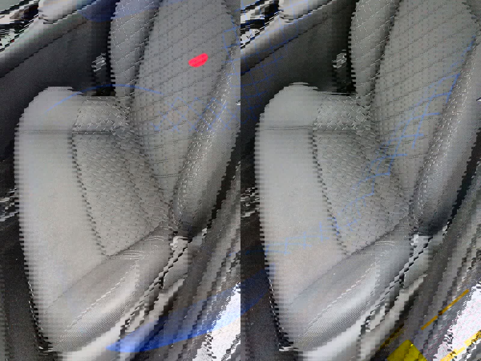 Used 2020 Toyota C-HR XLE image 15