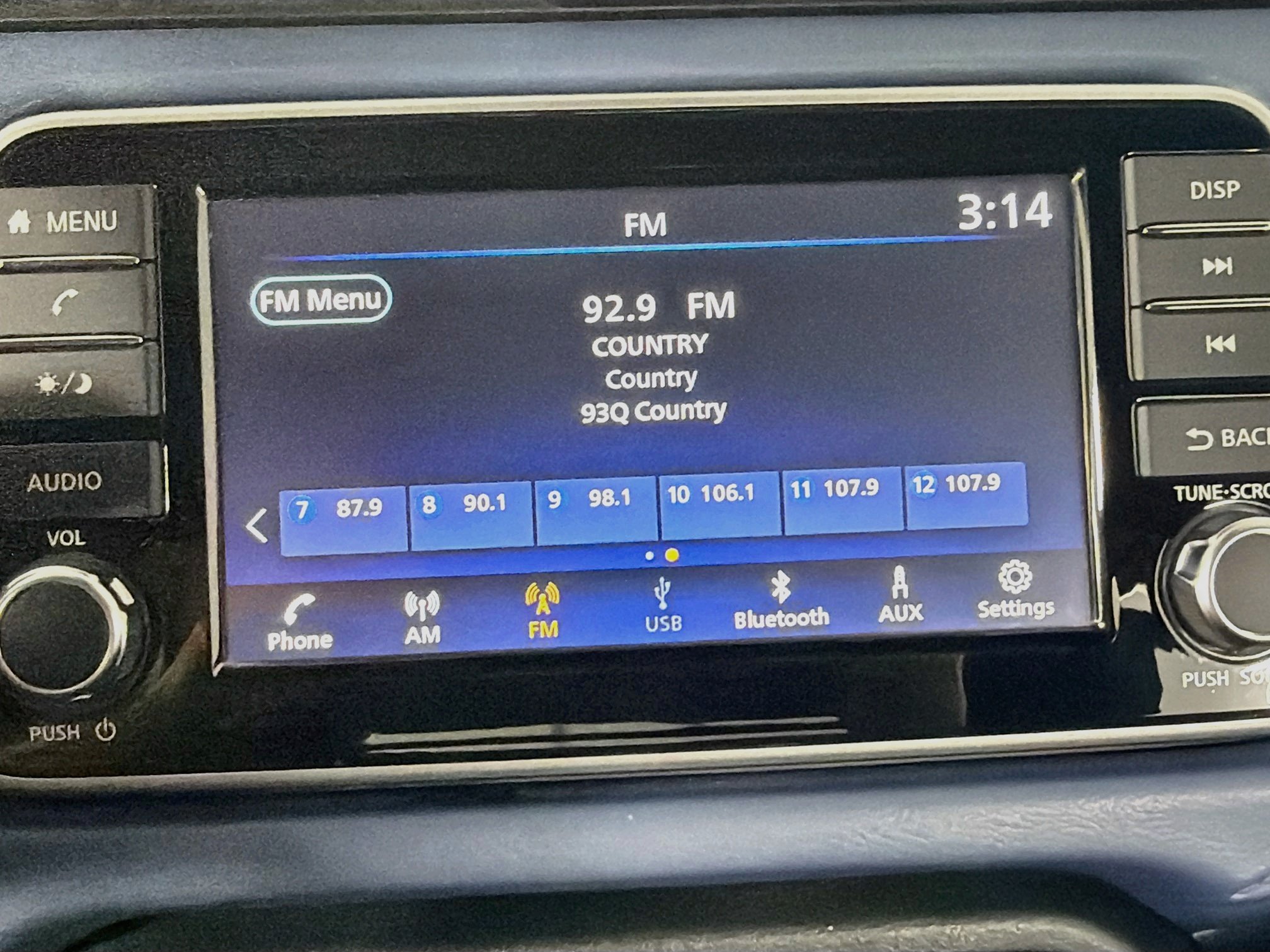 Used 2025 Nissan Versa SV FWD image 21