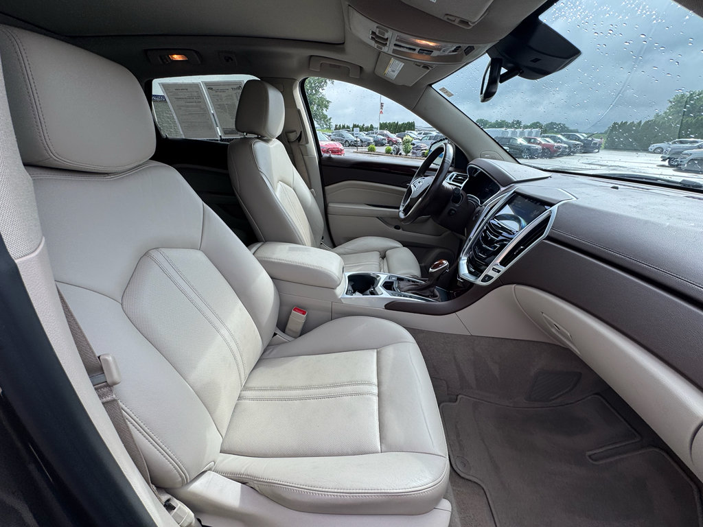 Used 2015 Cadillac SRX Luxury w/ Driver Awareness Package FWD image 11