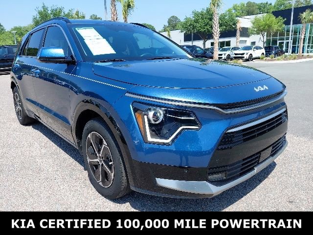 Certified 2025 Kia Niro SX FWD image 3