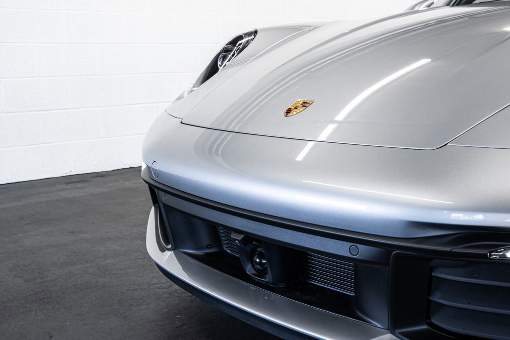 Used 2024 Porsche 911 Carrera 4S image 9