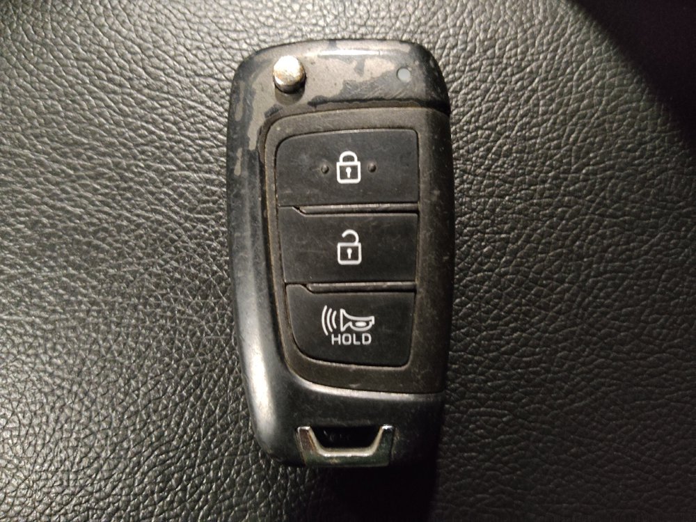 Used 2020 Hyundai Venue SEL FWD image 32