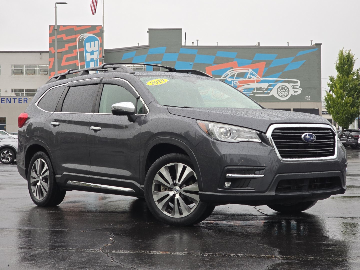 Used 2019 Subaru Ascent Touring w/ Popular Package #3 AWD/4WD image 2