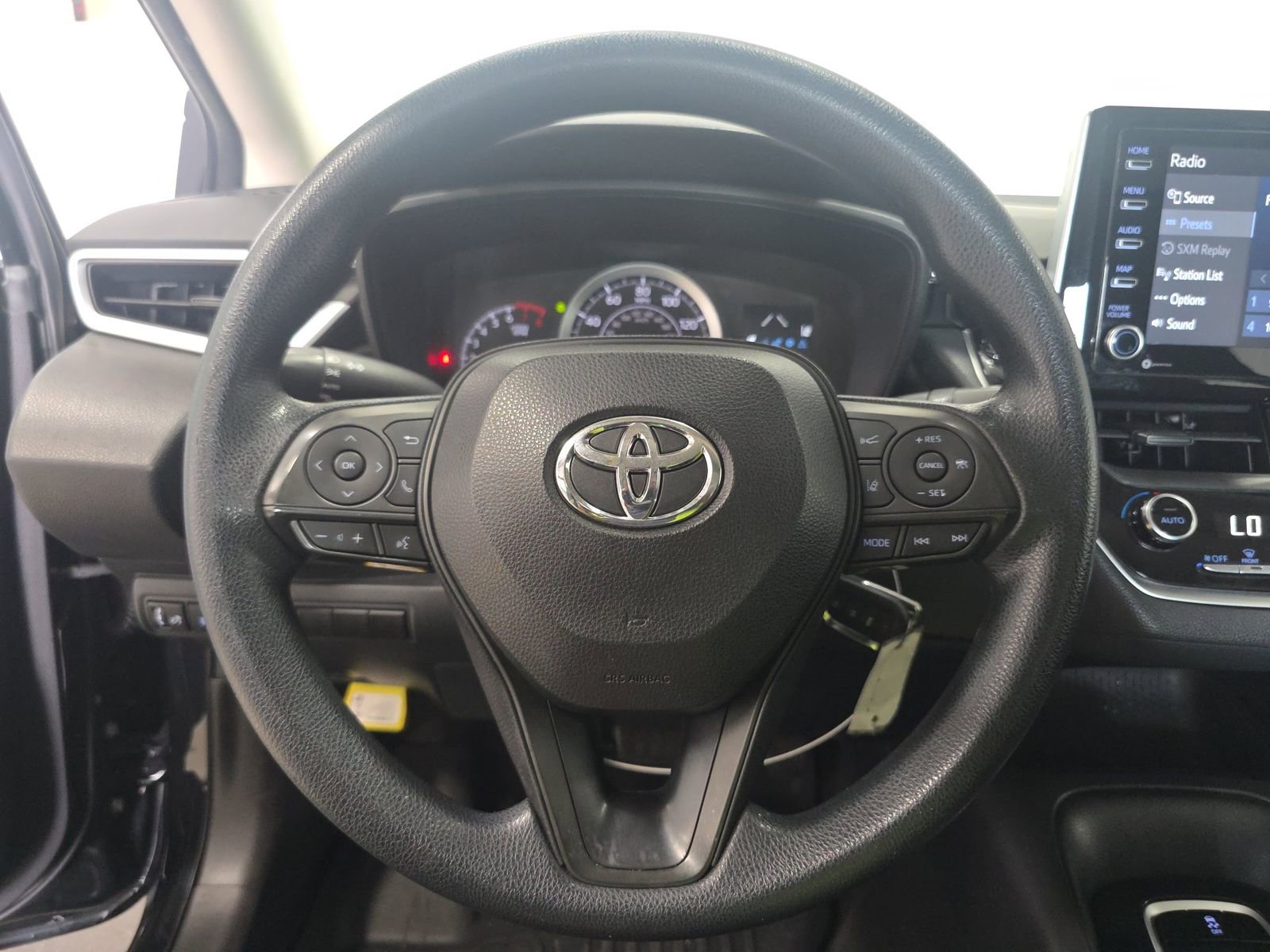 Used 2021 Toyota Corolla LE FWD image 14