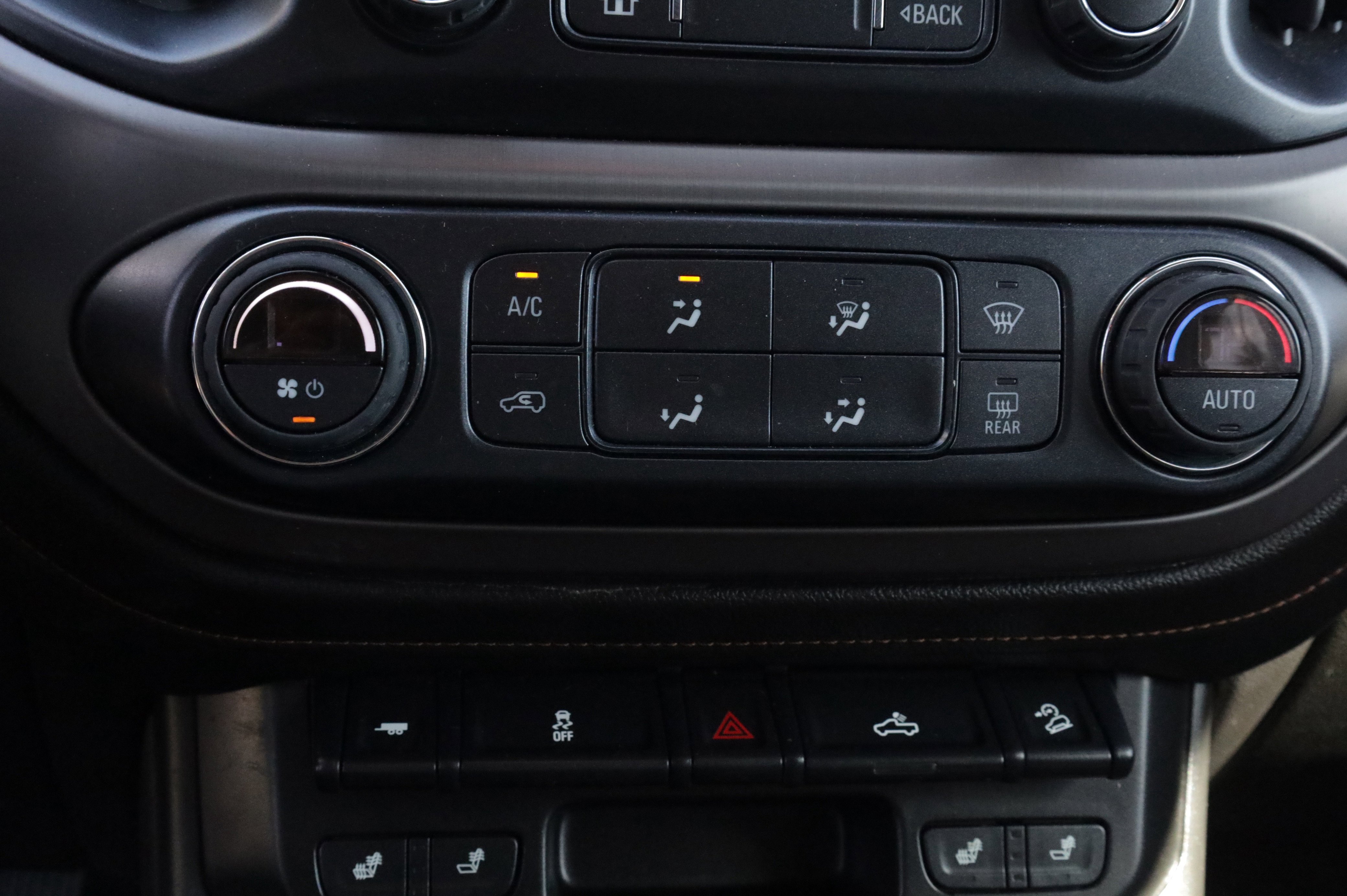 Used 2021 GMC Canyon AT4 w/ Trailering Package image 11