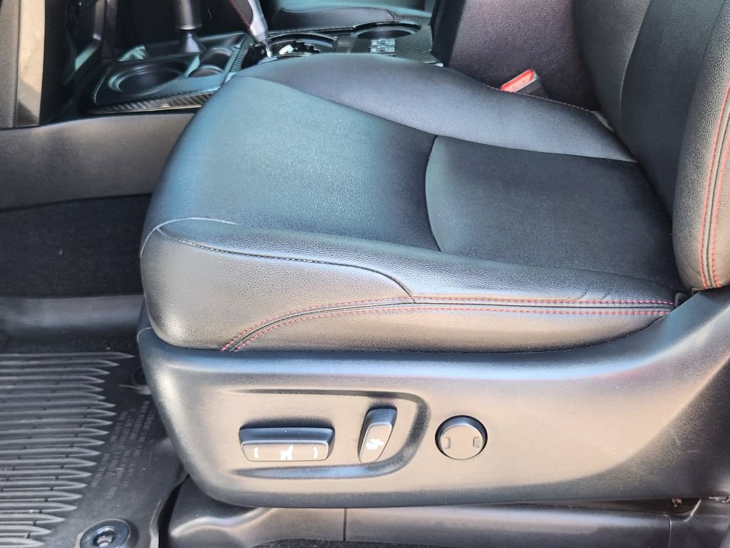 Used 2019 Toyota 4Runner TRD Off-Road Premium AWD/4WD image 8