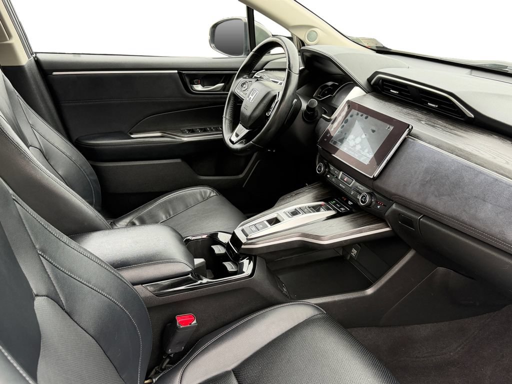Used 2018 Honda Clarity Touring image 7