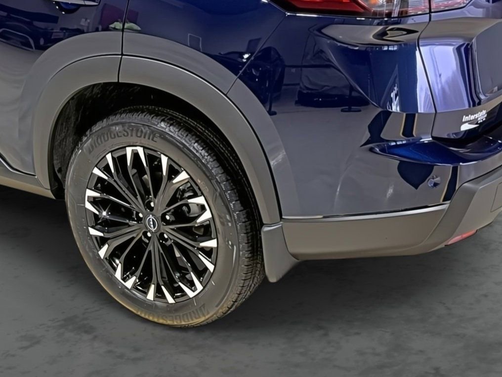 New 2026 Nissan Rogue SV AWD/4WD image 9