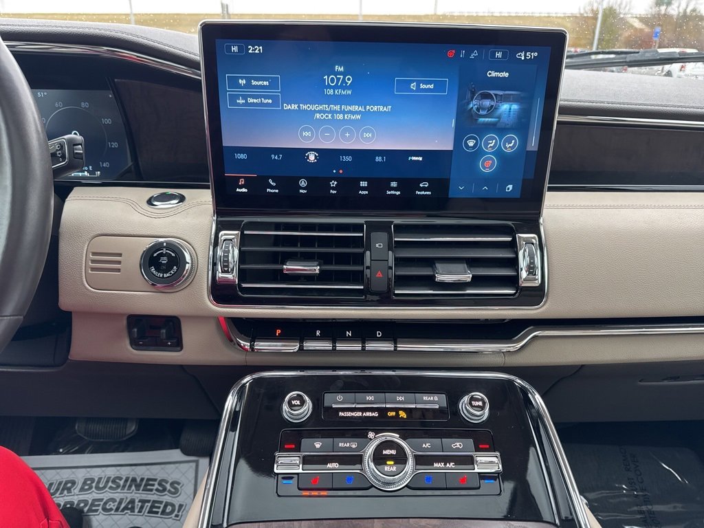 Used 2022 Lincoln Navigator L Reserve image 3