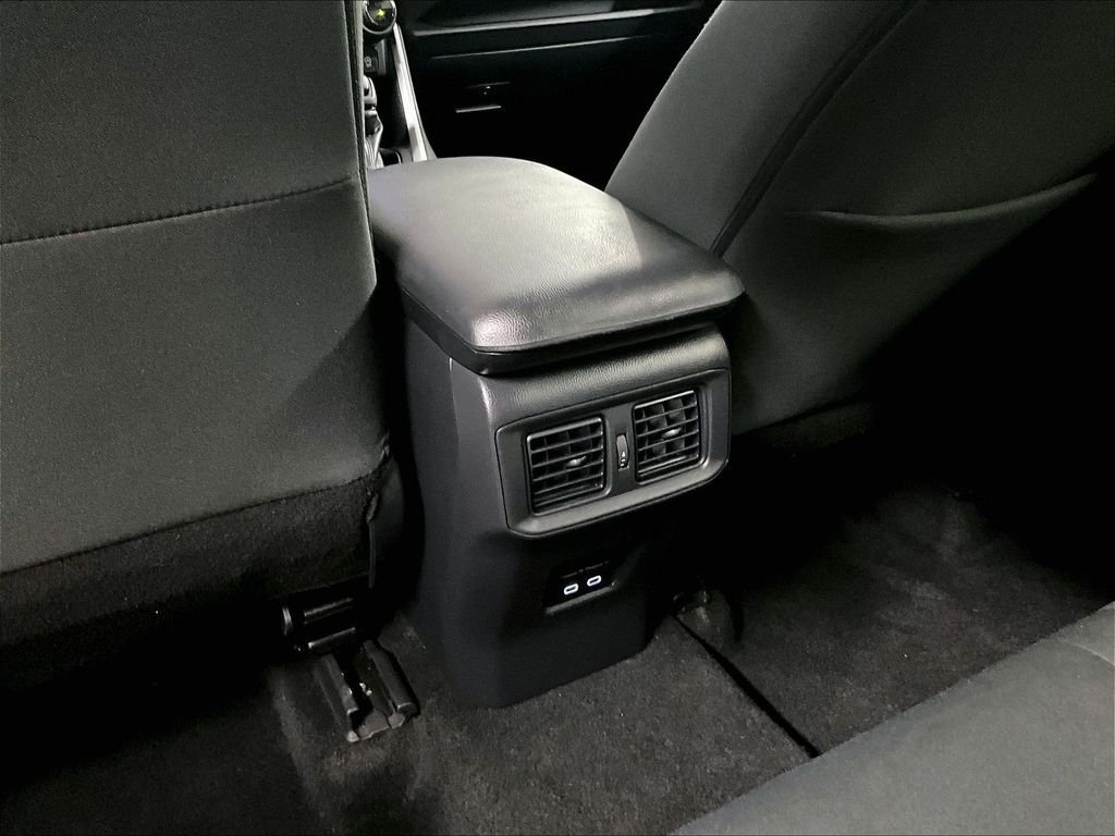 Used 2024 Toyota RAV4 XLE FWD image 26