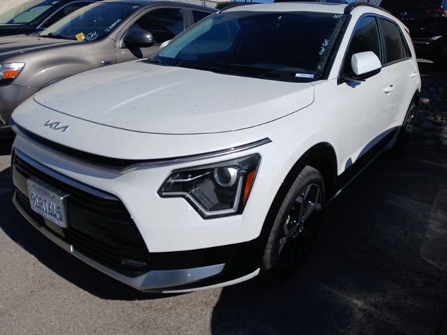 Used 2023 Kia Niro EX Touring