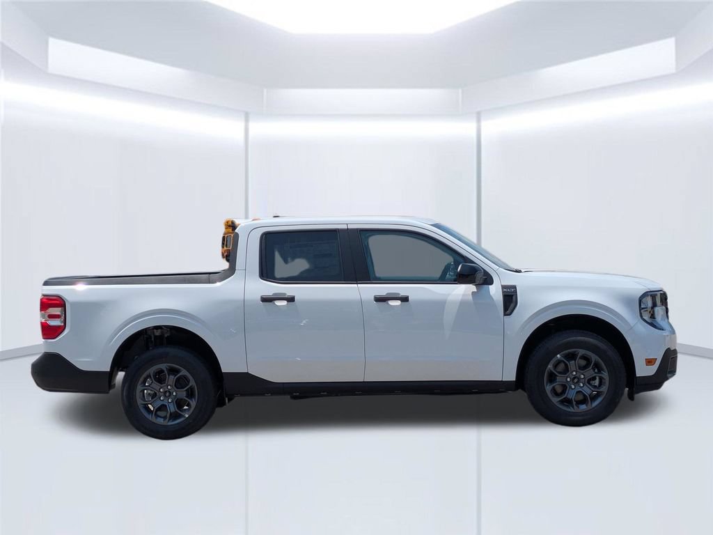 New 2025 Ford Maverick XLT w/ XLT Luxury Package AWD/4WD image 8