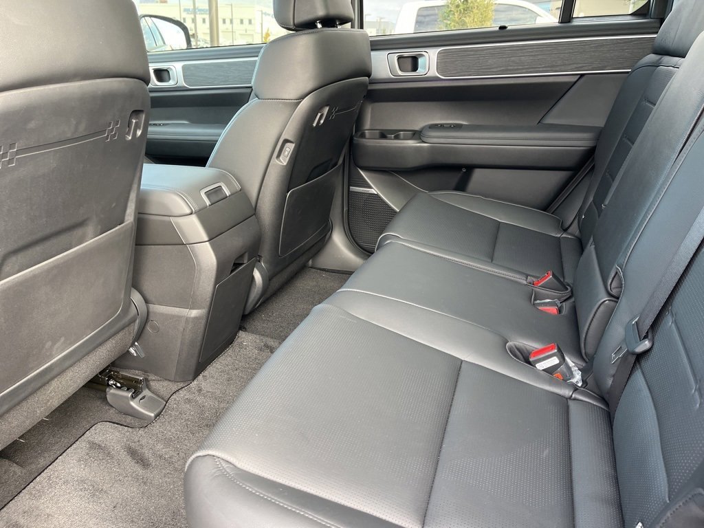 New 2025 Hyundai Santa Fe Limited image 11
