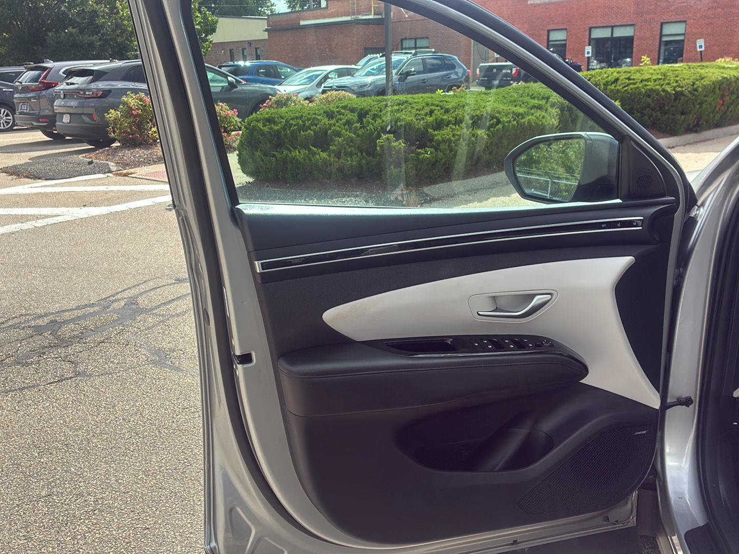 Certified 2024 Hyundai Tucson Limited AWD/4WD image 32