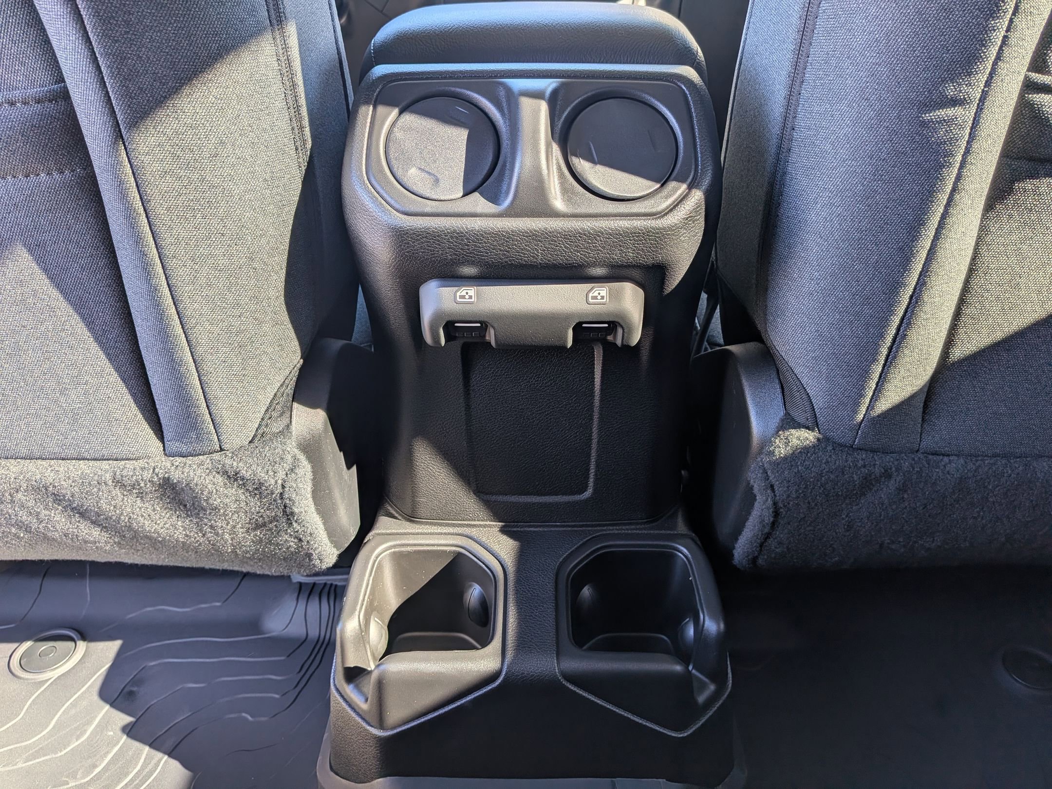 New 2025 Jeep Gladiator Sport image 25