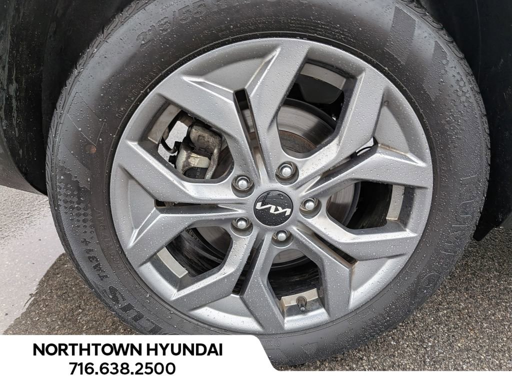 Used 2024 Kia Seltos LX image 39