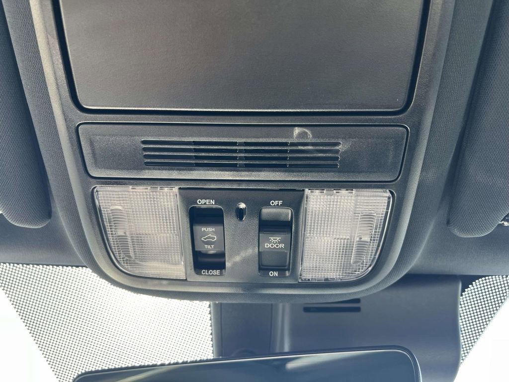 Used 2023 Honda Passport EX-L image 31