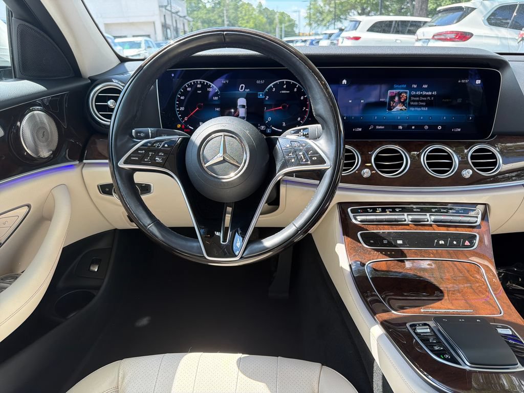 Used 2023 Mercedes-Benz E 350 Sedan image 2