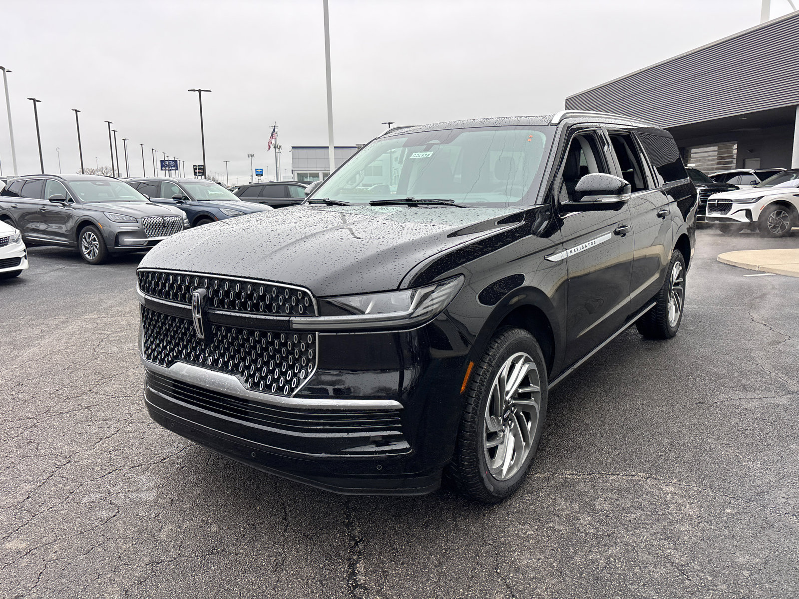 New 2026 Lincoln Navigator L Reserve image 3