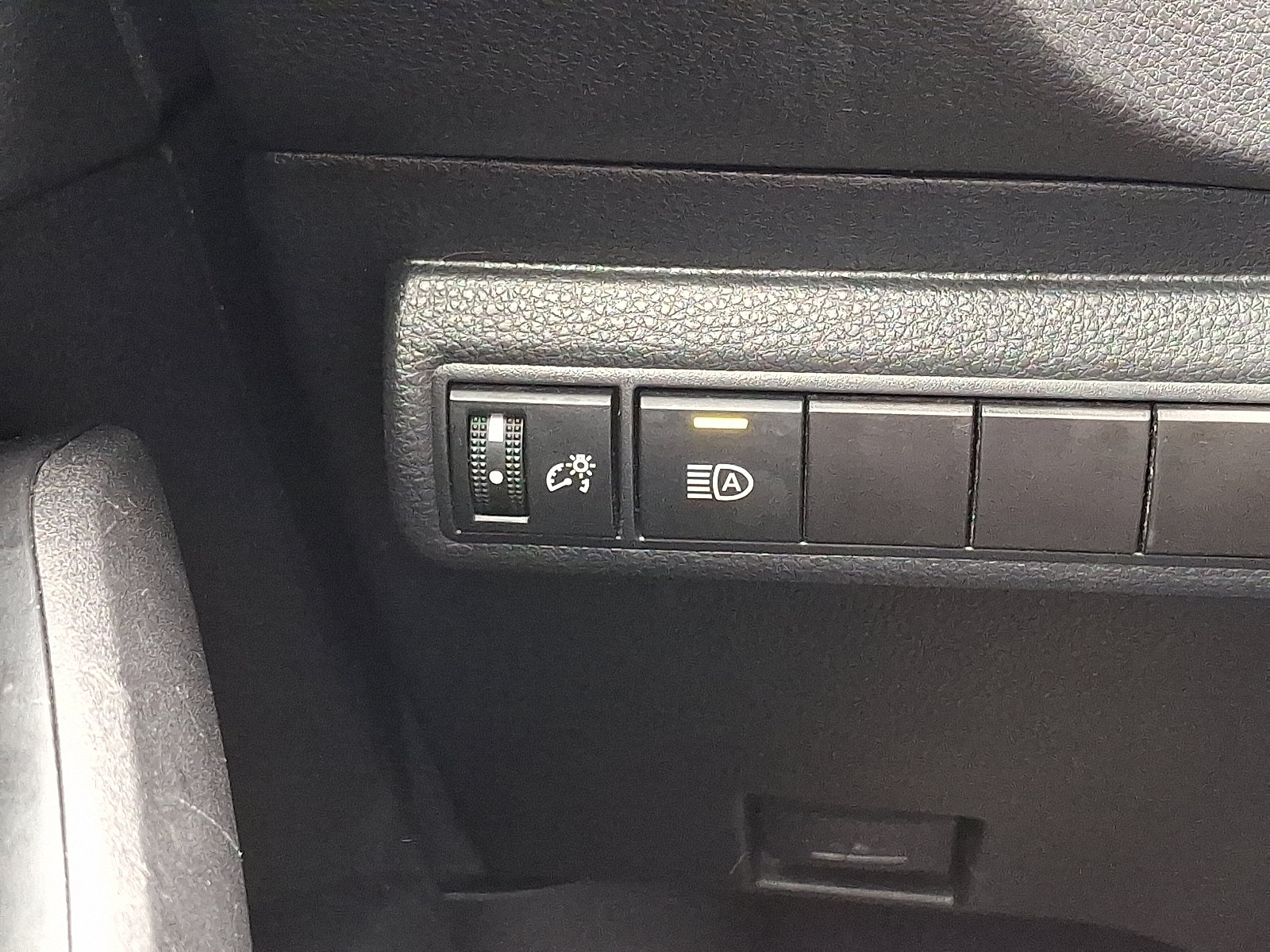 Used 2024 Toyota Corolla LE image 24