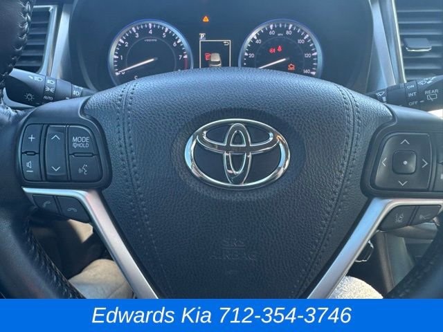 Used 2018 Toyota Highlander XLE w/ Protection Package #3 image 24