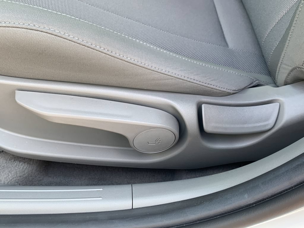 Certified 2026 Hyundai Elantra SE w/ Cargo Package FWD image 15