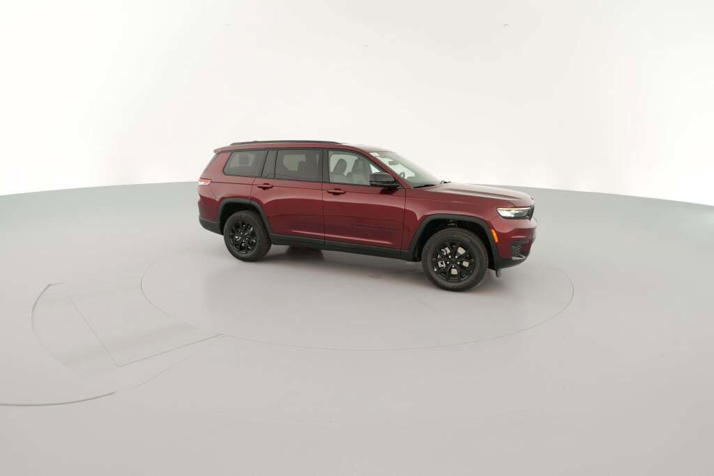New 2025 Jeep Grand Cherokee L Laredo image 15