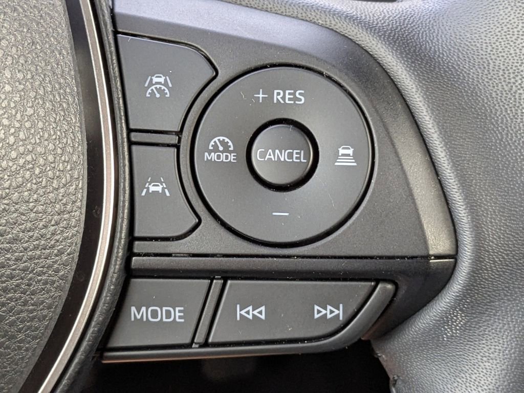 Used 2024 Toyota Corolla SE FWD image 25