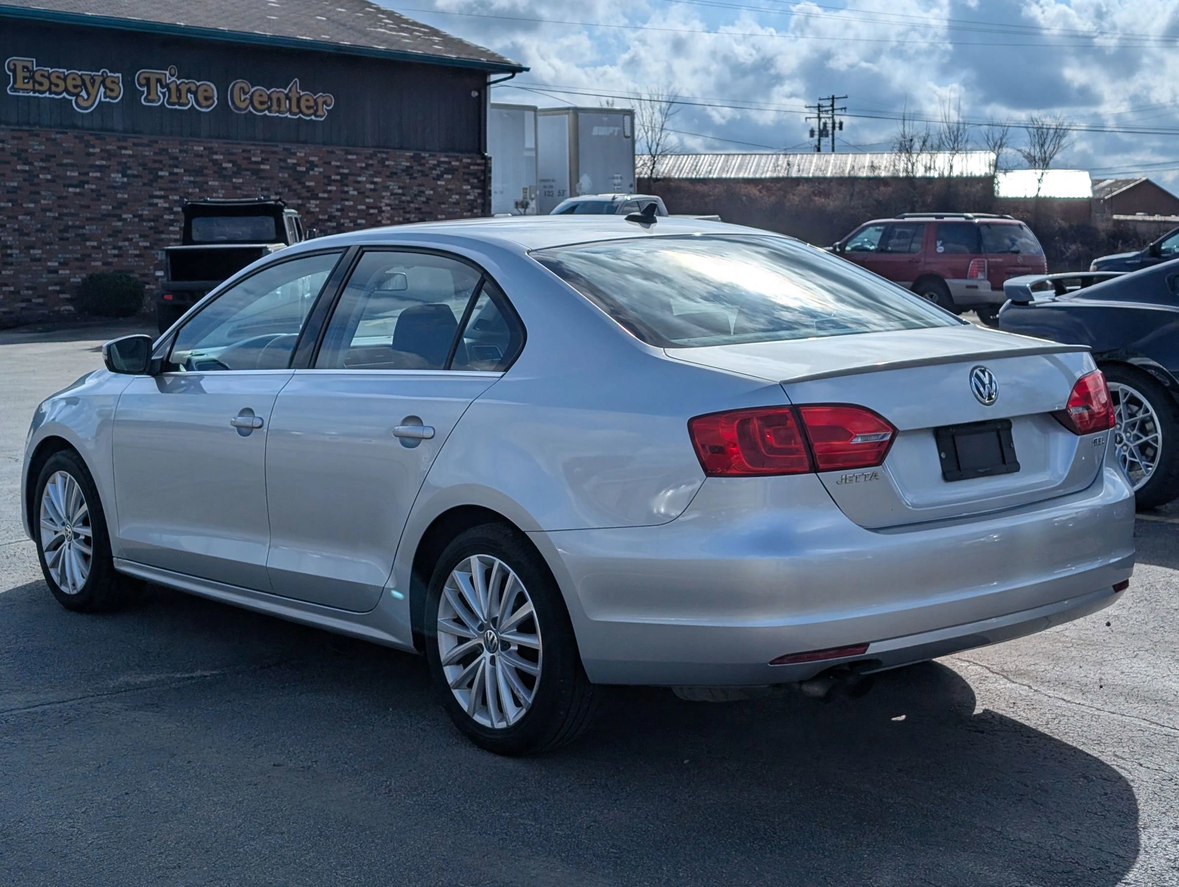 Used 2014 Volkswagen Jetta SEL image 3