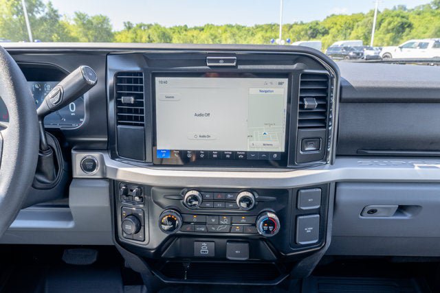 New 2026 Ford F350 XLT w/ XLT Premium Package AWD/4WD image 17